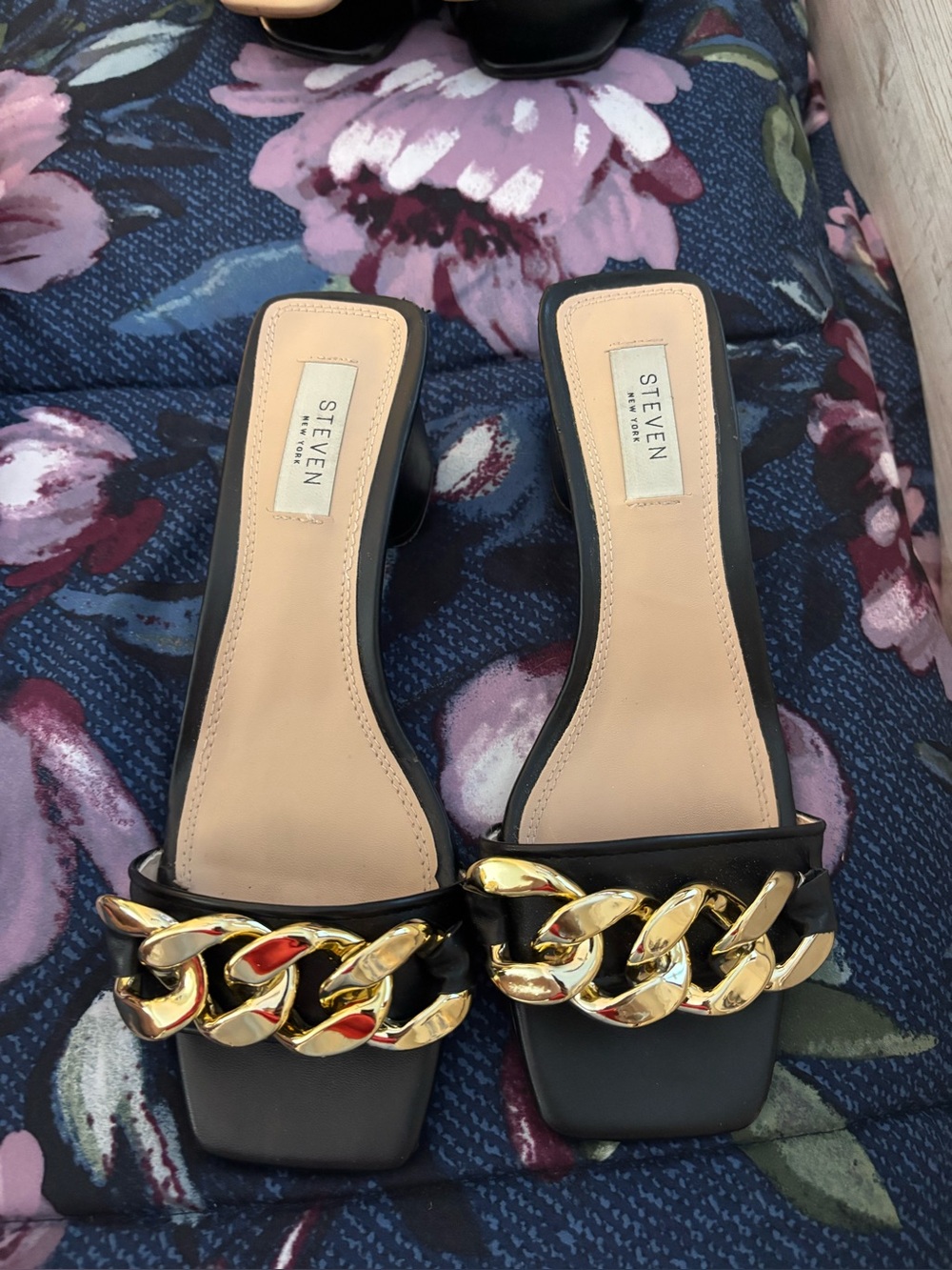 Steve Madden Black Slide Mules with Chunky Gold Chain